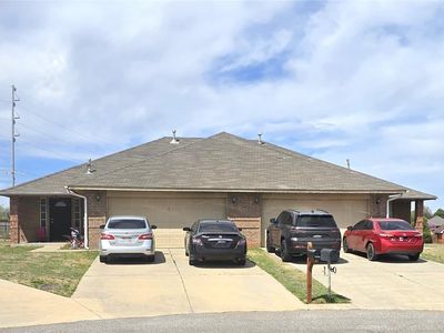 5 Lombardy Pl, Clinton, OK, 73601