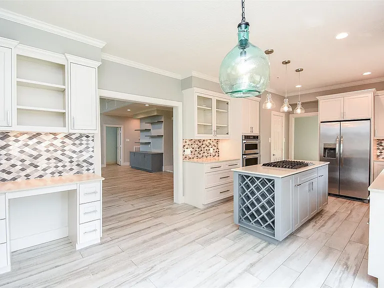 755 Last Arrow Dr — Photo 17