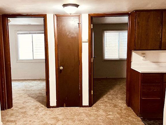 2nd image of 403 Ellen Ave APT 8