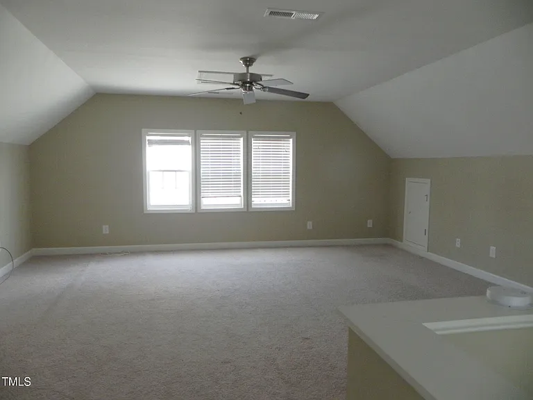 217 Butterbiggins Ln — Photo 12