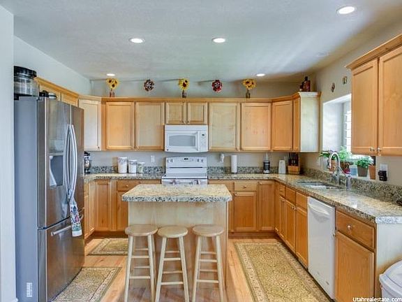 5th image of 6445 S Mount Whitney Ln