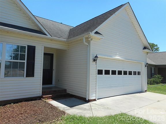 2nd image of 1128 Steele Meadows Dr