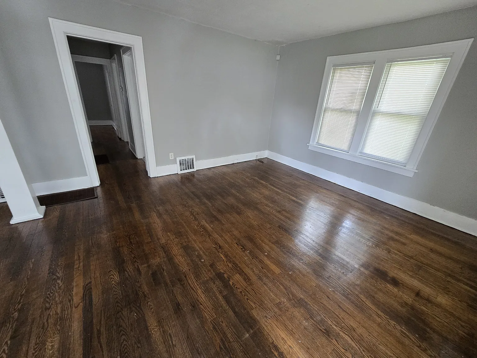 1317 Miner Street - 1 — Photo 4