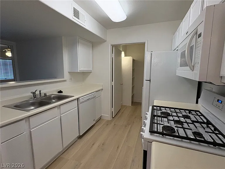 950 Seven Hills Dr #1212 — Photo 7