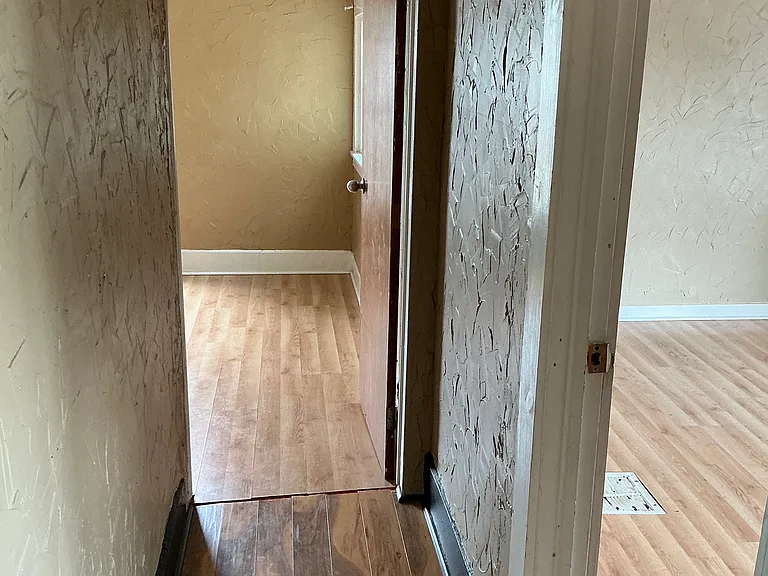38 Richmond Ave — Photo 6