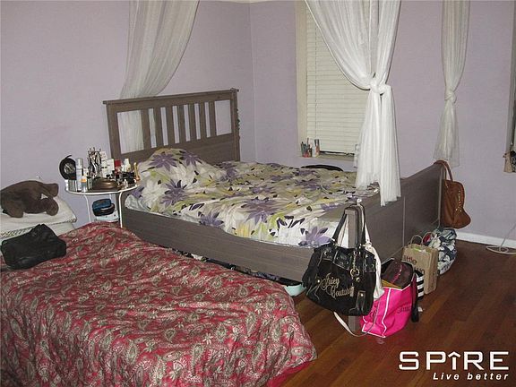 2nd image of 317 W 35th St APT 5FW
