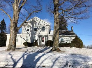 9755 Pinnacle Rd, Sauquoit, NY 13456