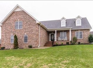 105 Cobblestone Ct, White House, TN 37188