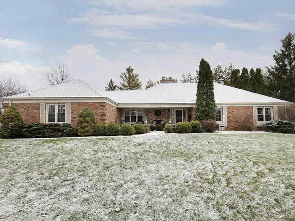 1420 Adrian Boulevard, Fort Atkinson, WI 53538