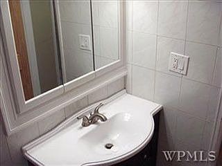 5th image of 2 Dehaven Dr APT 2D