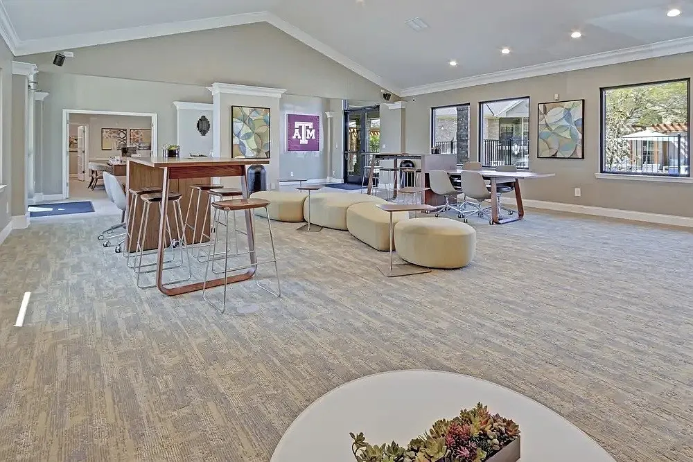 Arbors at Wolf Pen Creek Apartments — Photo 2