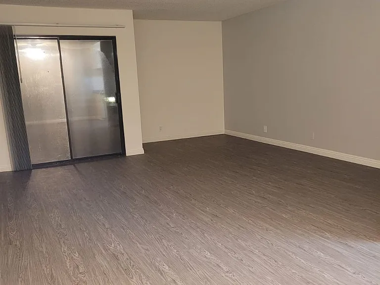 073 - Canyon Crest Hills Apartments — Photo 4