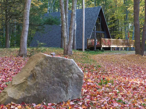 26 Horn Road, York, ME 03909