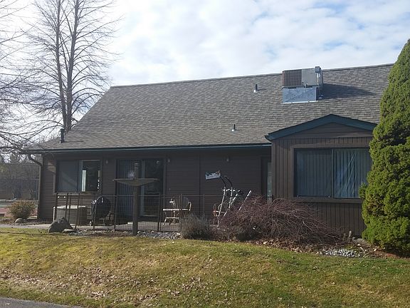 3rd image of 21490 N Circle Rd
