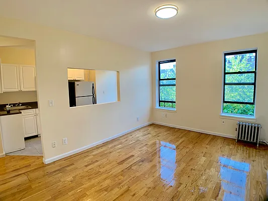 Rented by Bohemia Realty Group | media 7