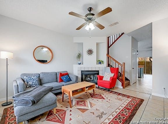 3rd image of 1805 GARYS PARK #1805