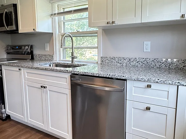 2205 Easley Ave — Photo 8