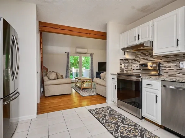 3 Adams Ct #C, South Deerfield, MA 01373