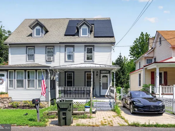 7 Edward St, Lumberton, NJ 08048