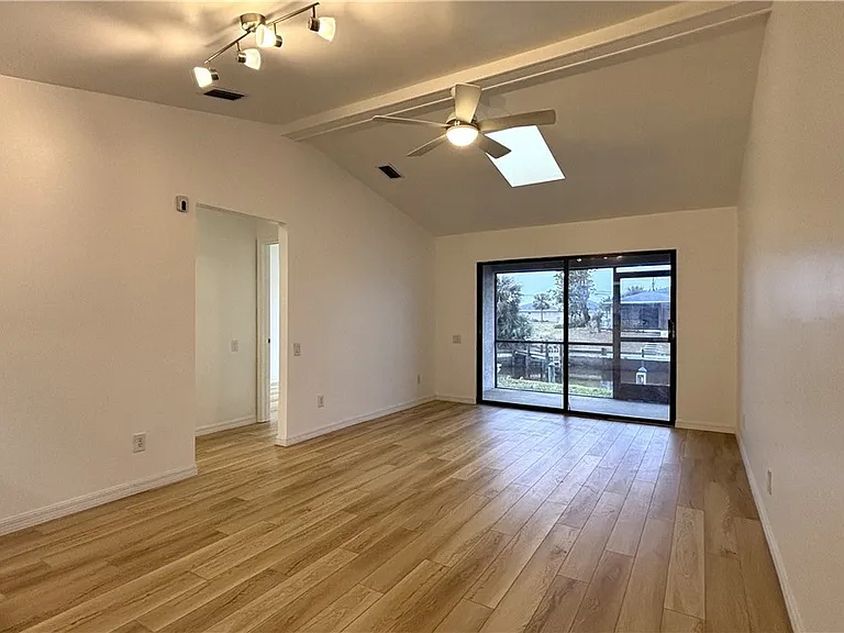 804 Mohawk Pkwy #103 — Photo 5