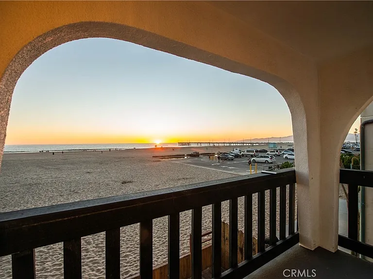 3407 Ocean Ave #B — Photo 4