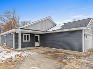 4781 261st St, Wyoming, MN 55092