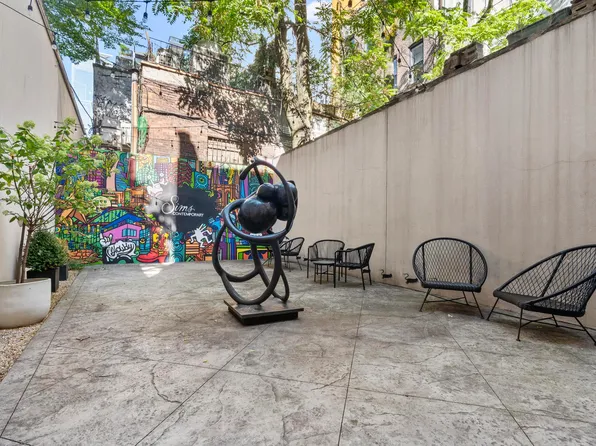 509 West 23rd Street image 16 of 19