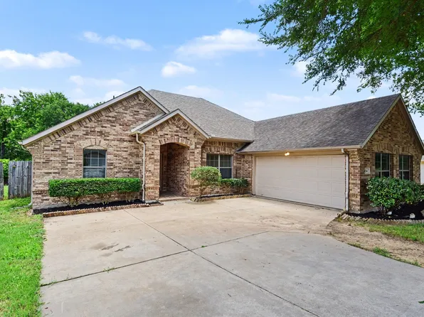 504 Hidden Meadow Ct, Desoto, TX 75115