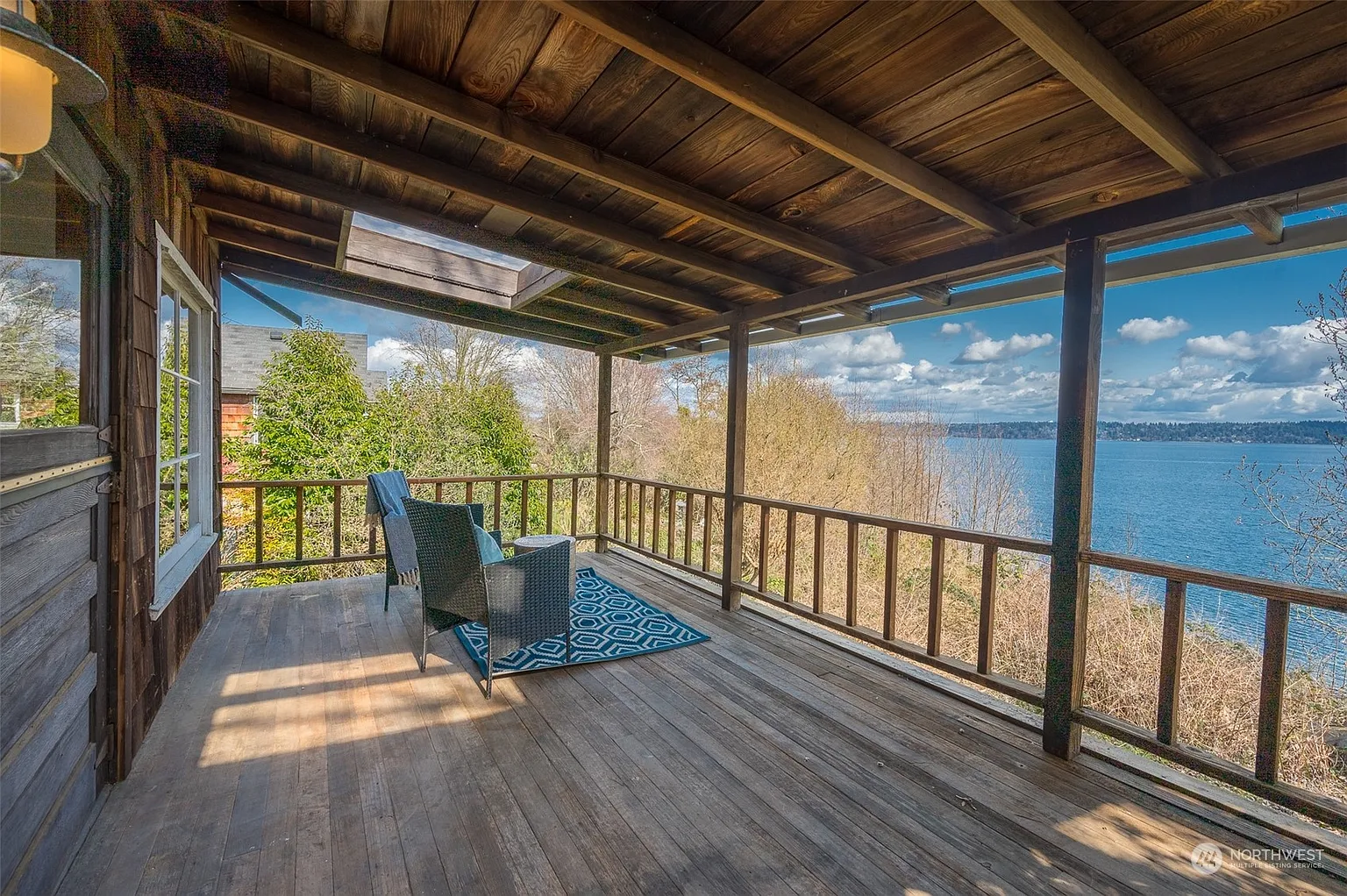 15706 Shanahan Road SW photo 1