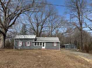 1596 Hampton Hall Rd, Callao, VA 22435