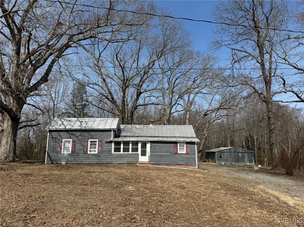 1596 Hampton Hall Rd, Callao, VA 22435