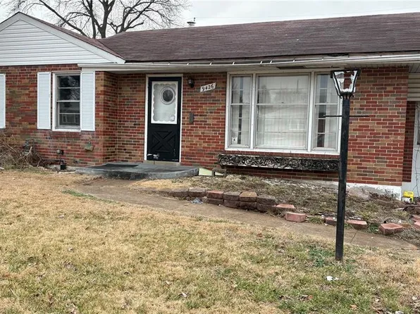 9426 Westchester Dr, Saint Louis, MO 63136