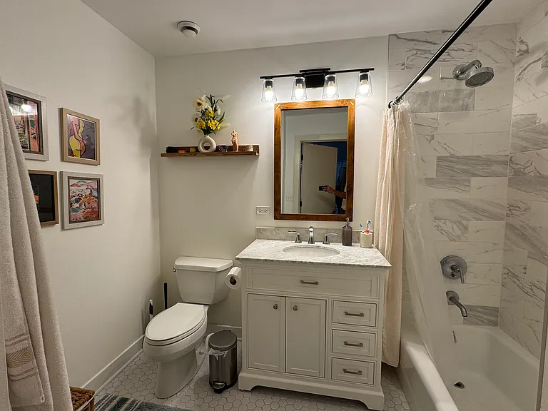 1050 W Hubbard St #2C — Photo 9