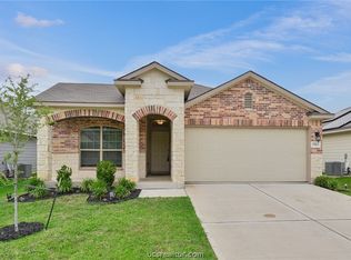 1963 Cartwright St, Bryan, TX 77807