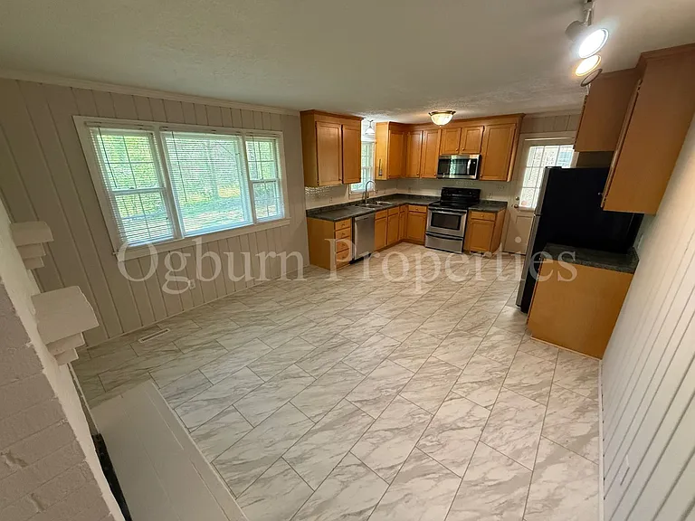 2630 Farmbrook Rd — Photo 5