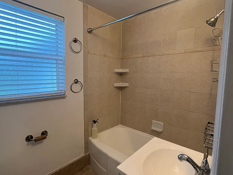514 Romano Ave — Photo 13