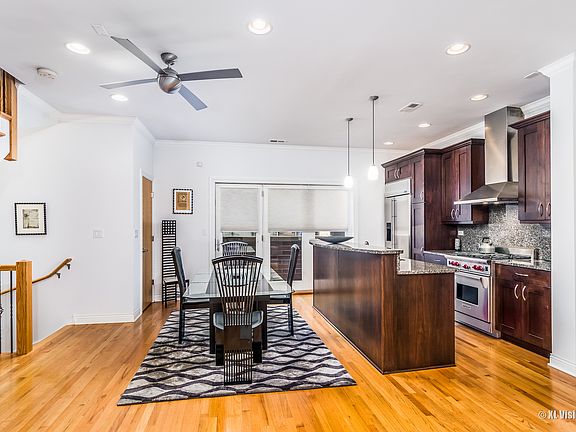 4th image of 2134 W Irving Park Rd APT 2