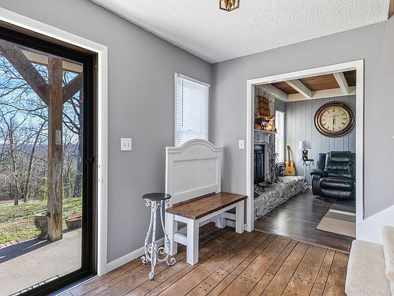 4th image of 2114 Scotty Parker Rd
