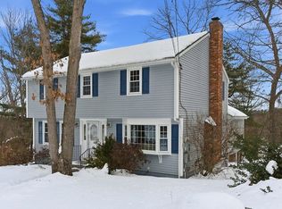26 Old Coach Rd, Nashua, NH 03062