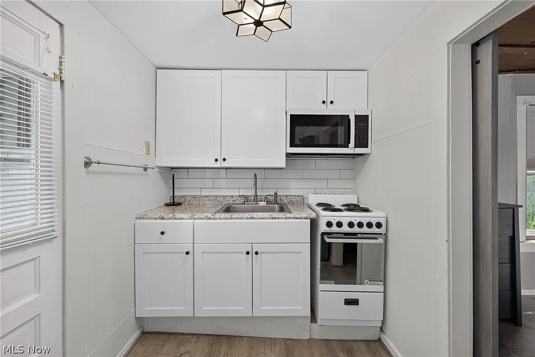 1 bed, $999 — Photo 4