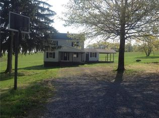 907 Shellhammer Rd, Apollo, PA 15613