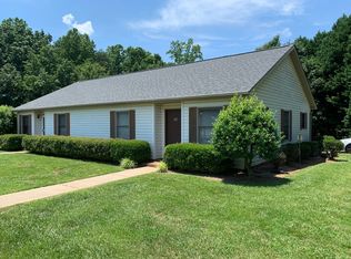 102 Peninsula Place Ln, Mooresville, NC 28117