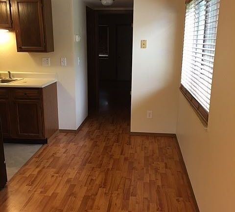 2nd image of 113 W Linden St APT 3