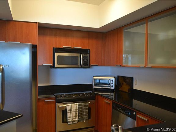 3rd image of 16699 Collins Ave APT 1704
