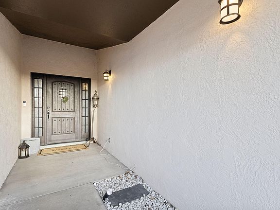 4th image of 10508 La Paz Dr NW