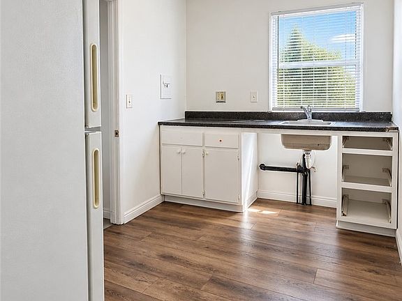 5th image of 12801 Norwalk Blvd #2