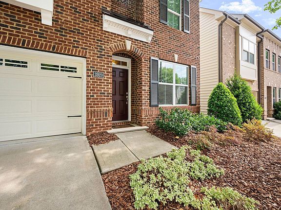 3rd image of 3920 Rock Rose Ln