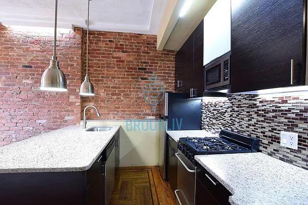 Rented by null | media 11