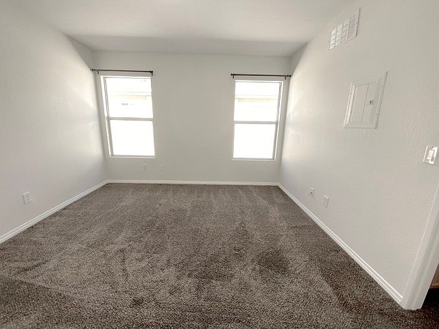 Second bedroom with plenty of sunlight