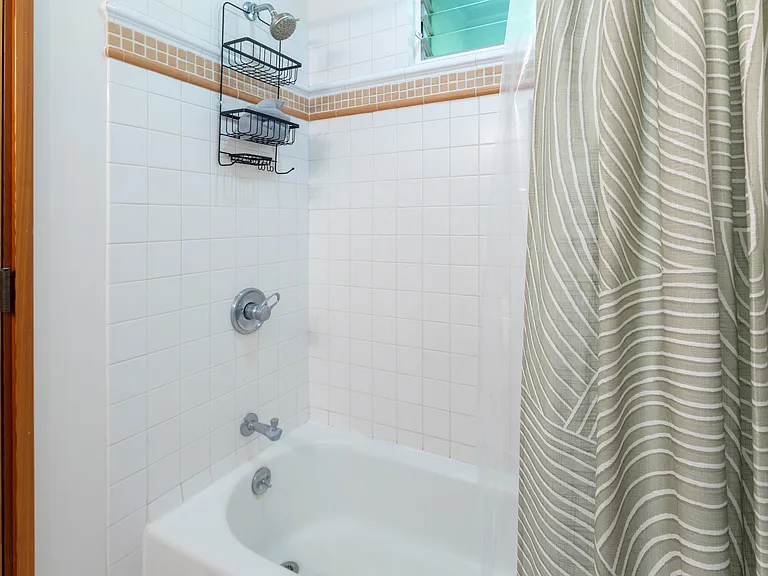 1054 Auloa Rd #A — Photo 11